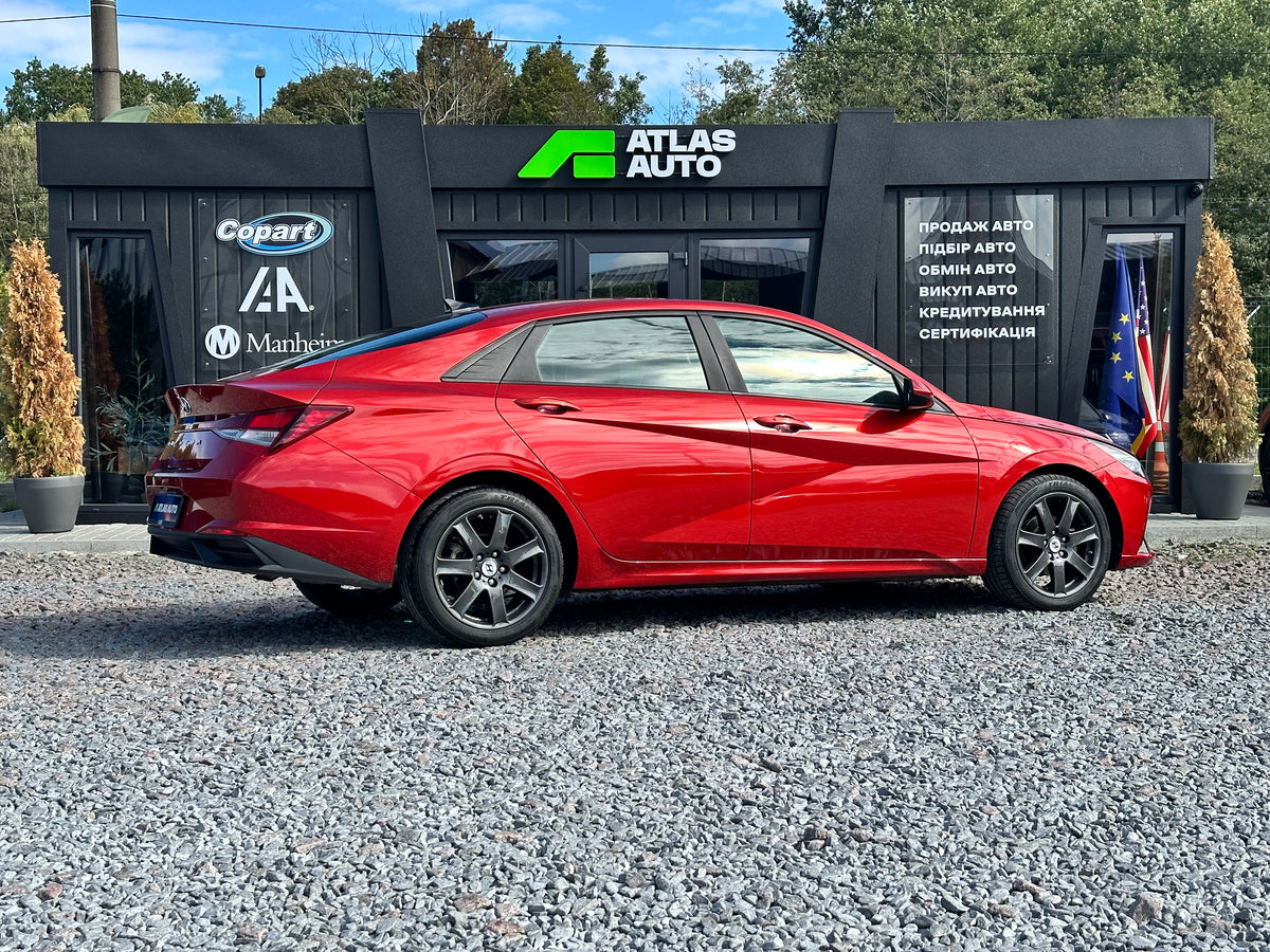 Hyundai Elantra 2022