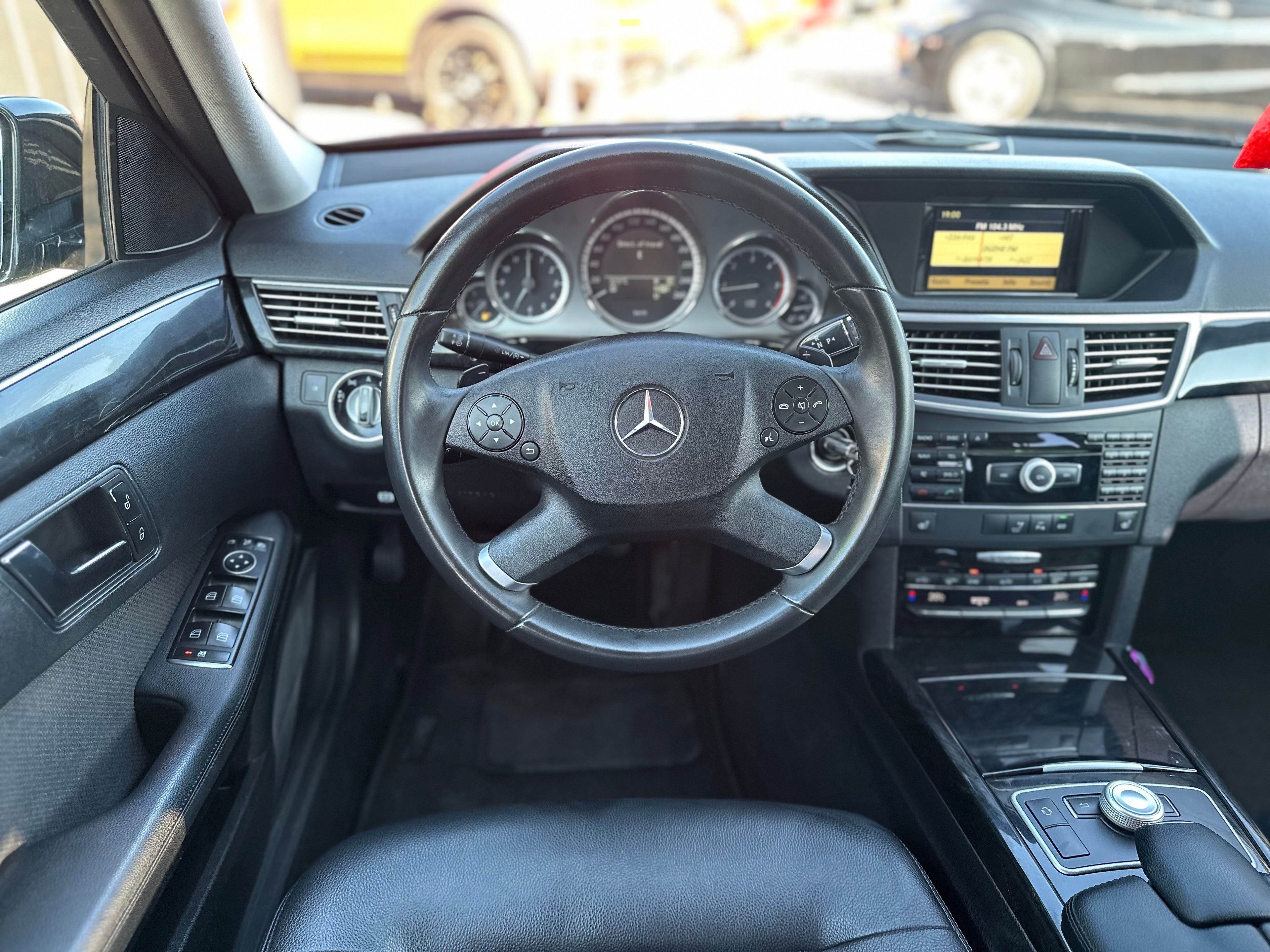 Mercedes-Benz E-Class 2011