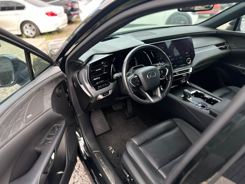 Lexus RX 2024