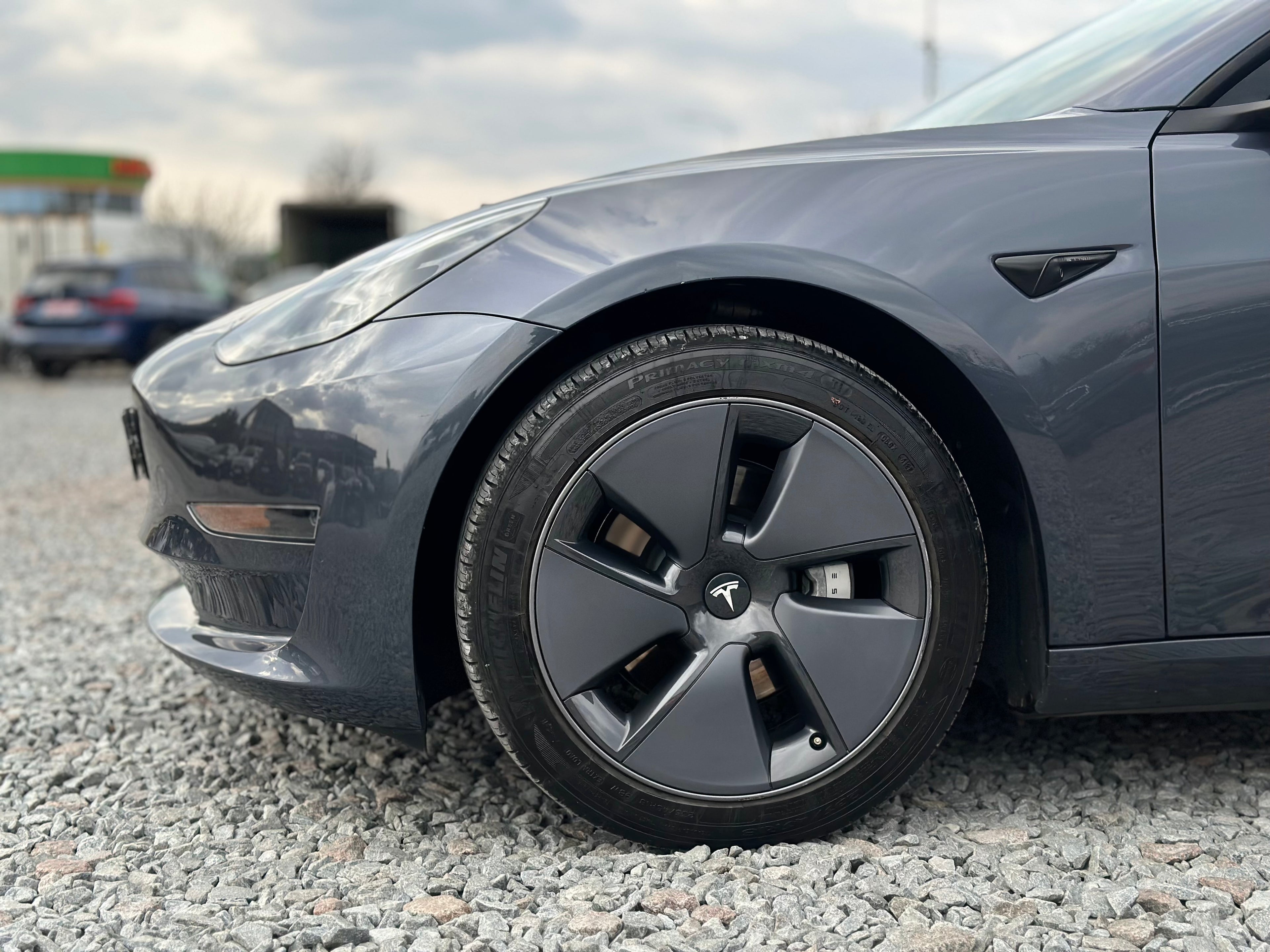 Tesla Model 3 2023