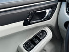 Porsche Macan 2023