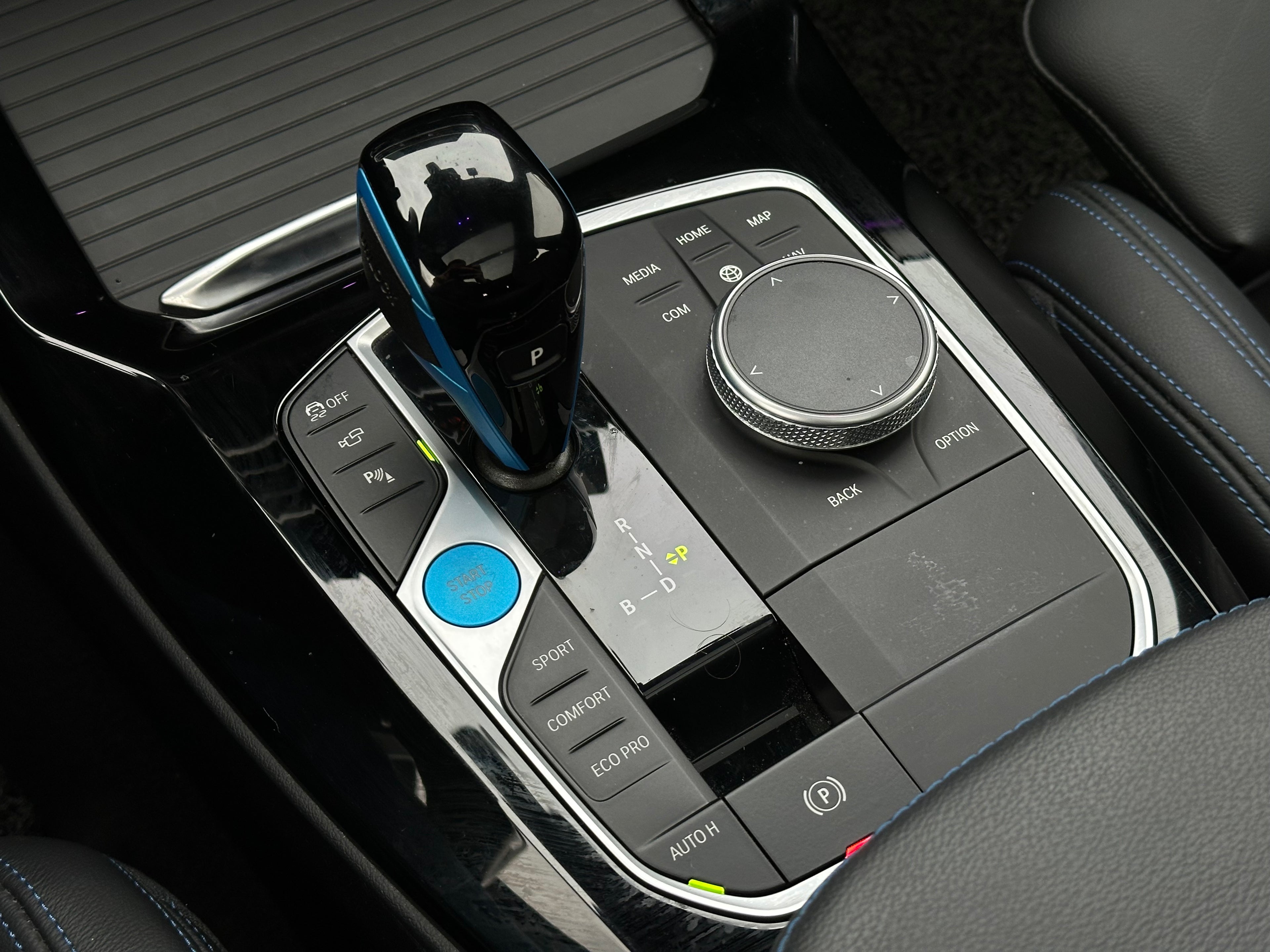 BMW IX3 2022