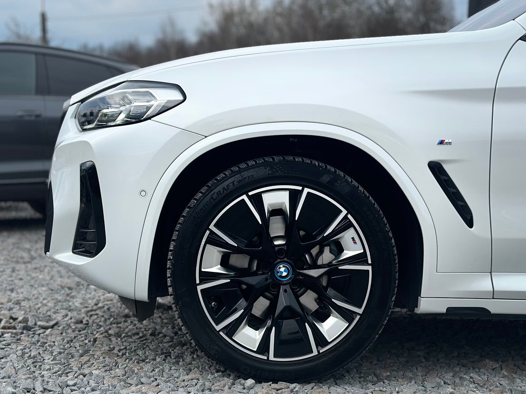 BMW IX3 2022