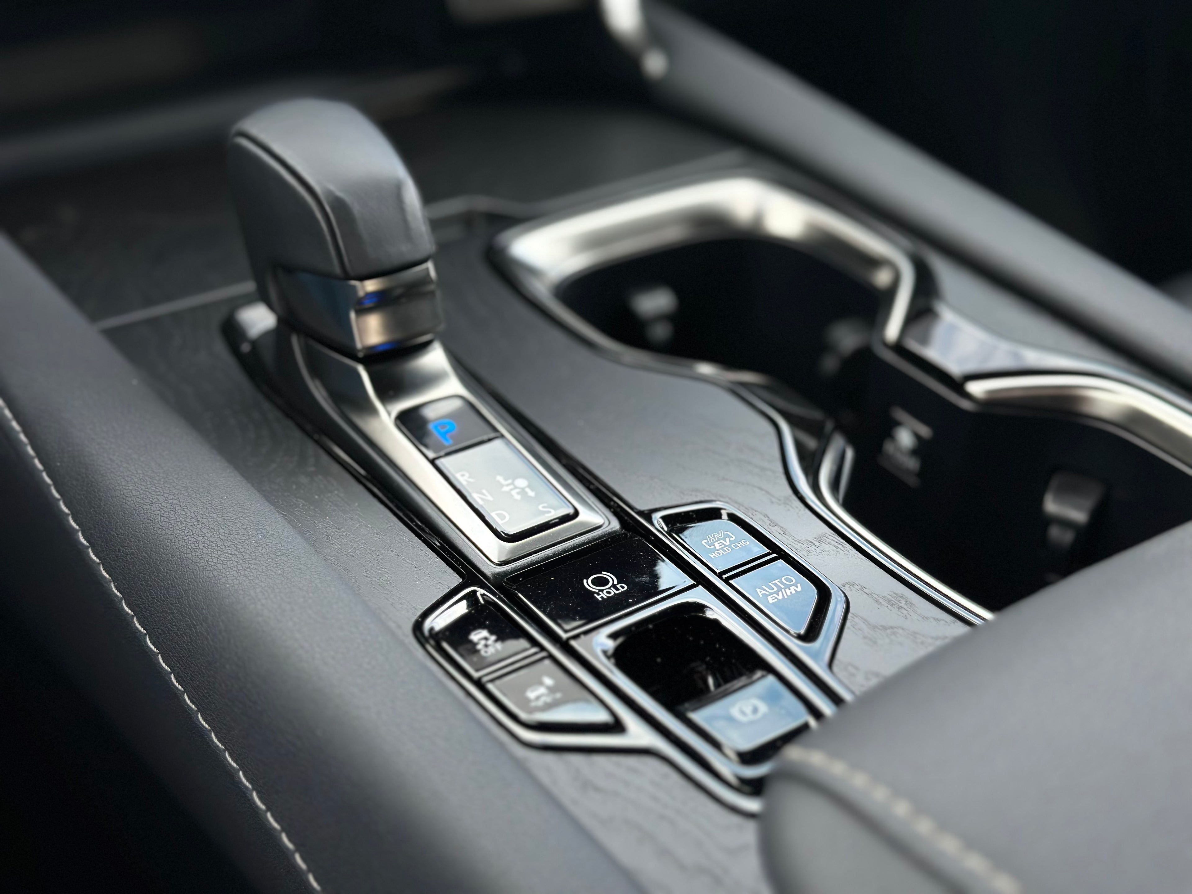 Lexus RX 2024