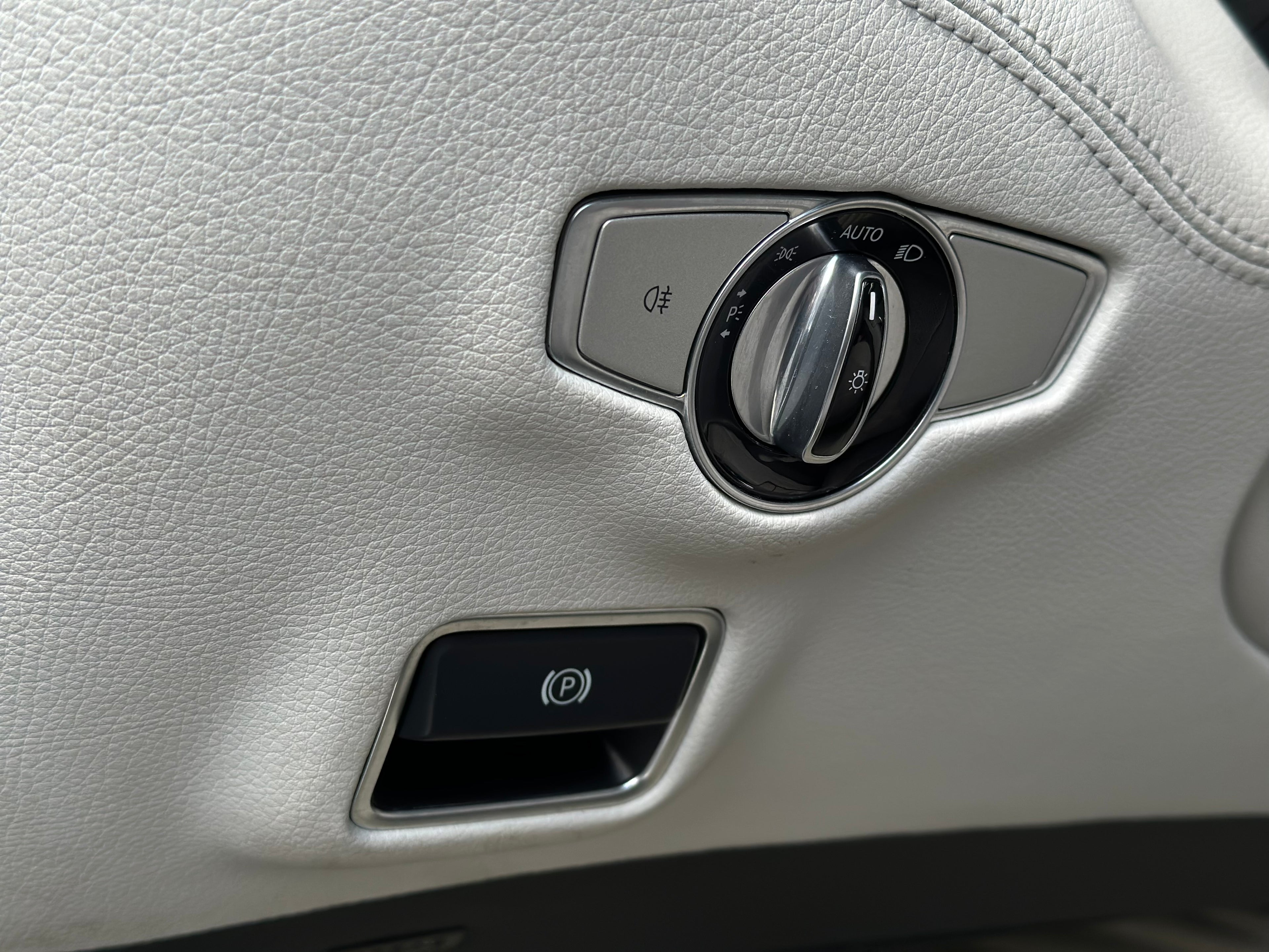 Mercedes-Benz S-Class 2016