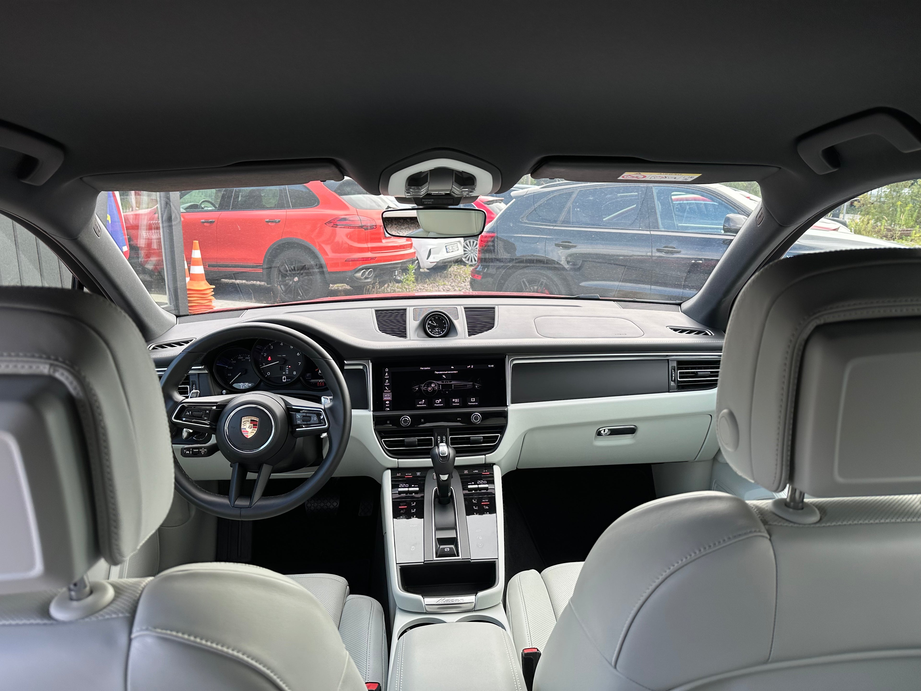 Porsche Macan 2023