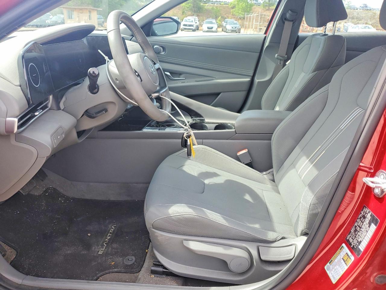 Hyundai Elantra 2023