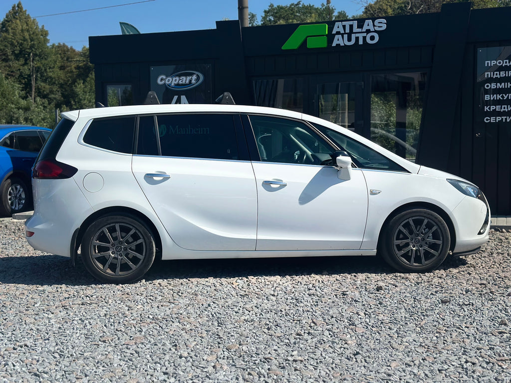 Opel Zafira Tourer 2012