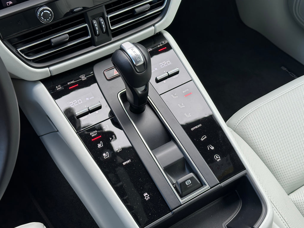 Porsche Macan 2023