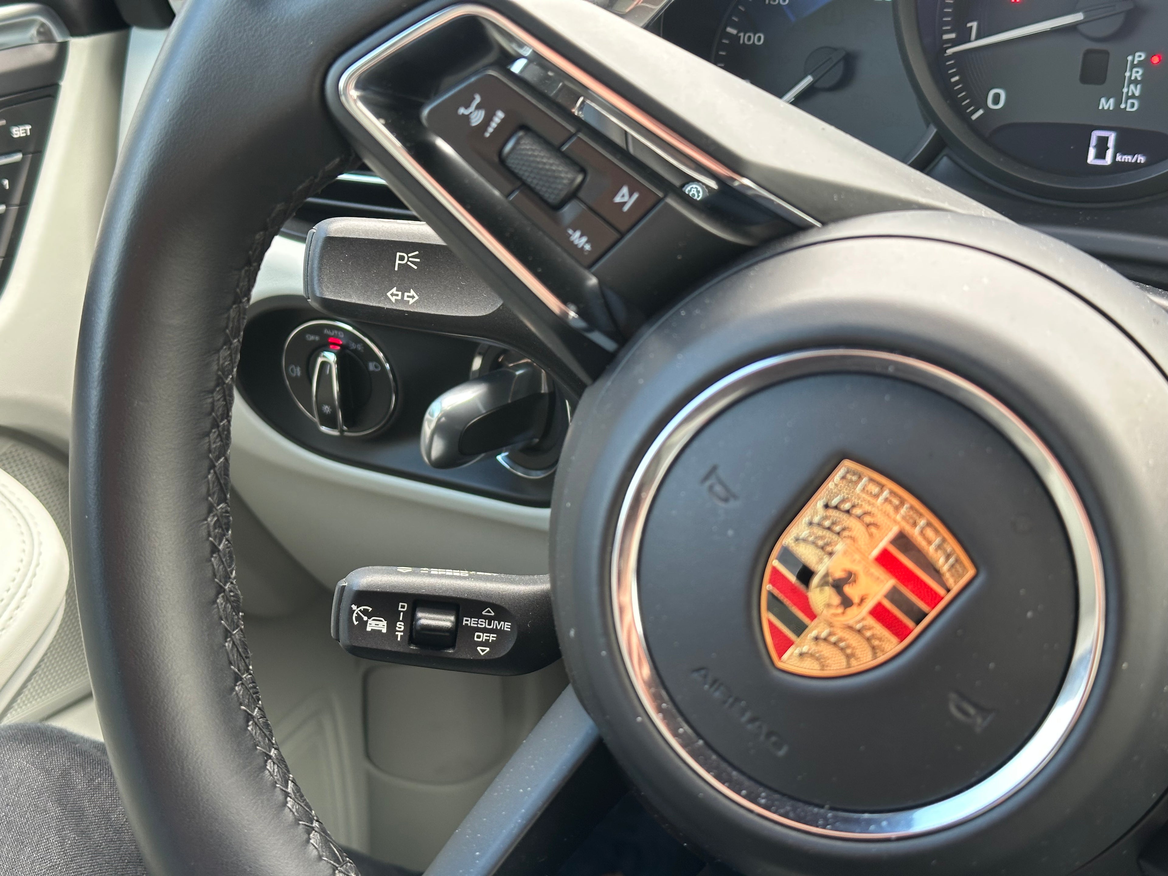 Porsche Macan 2023