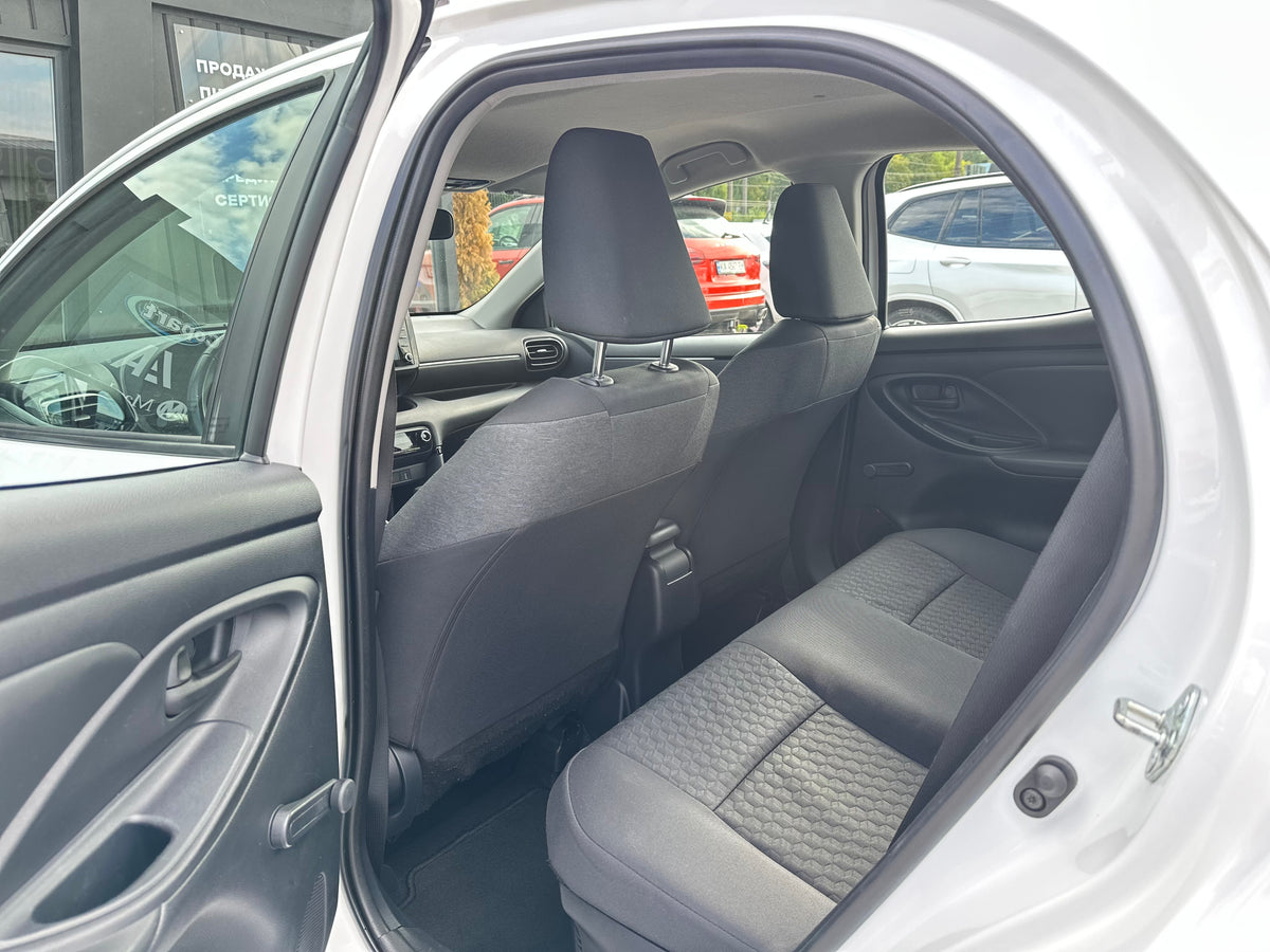 Toyota  Yaris 2023