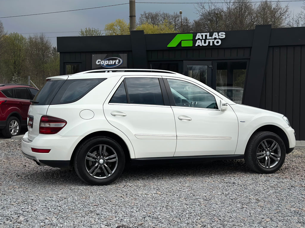 Mercedes-Benz M-Class 2010
