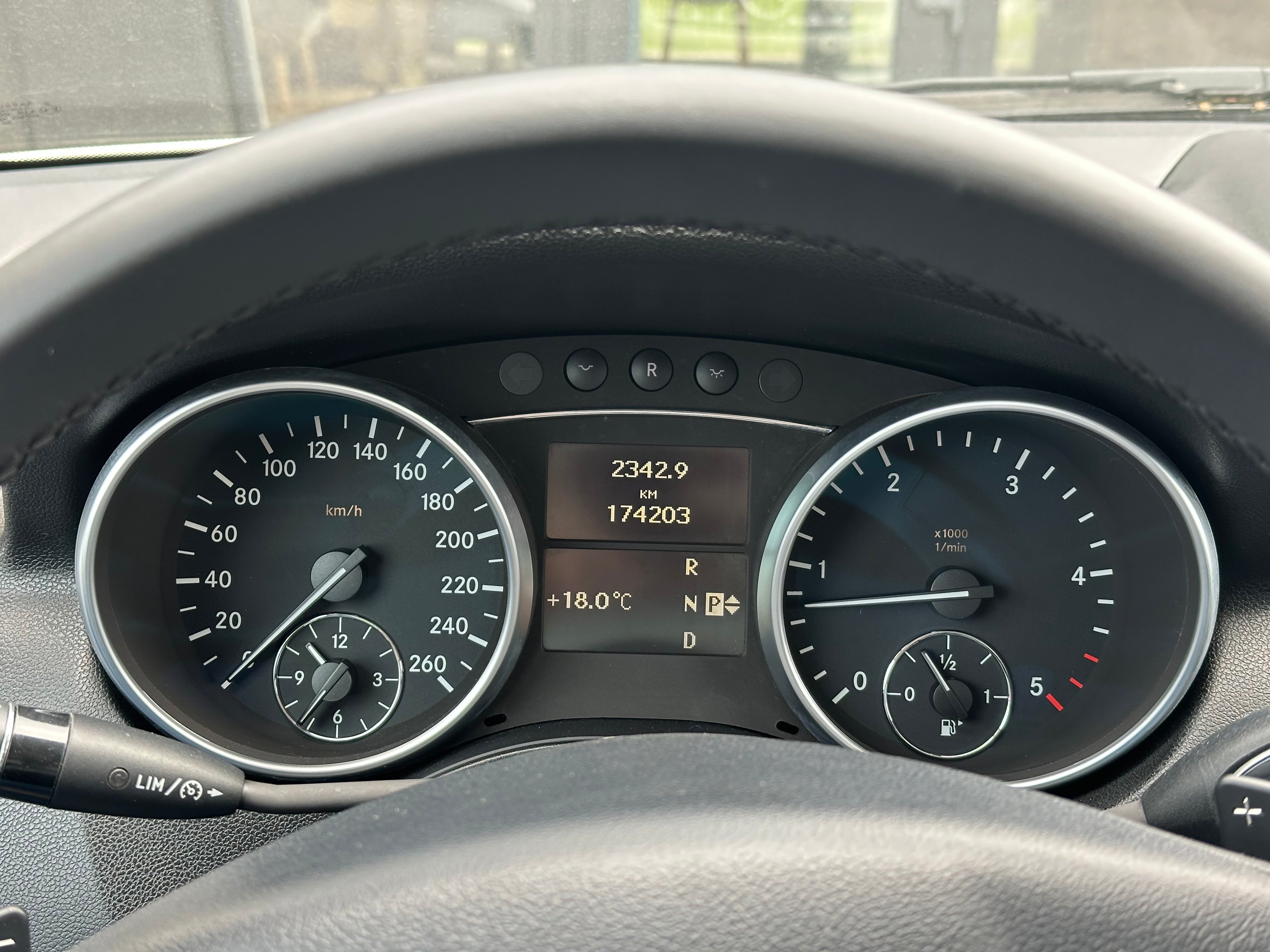 Mercedes-Benz M-Class 2010
