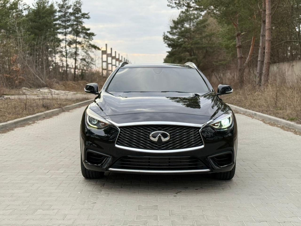 Infinite QX30