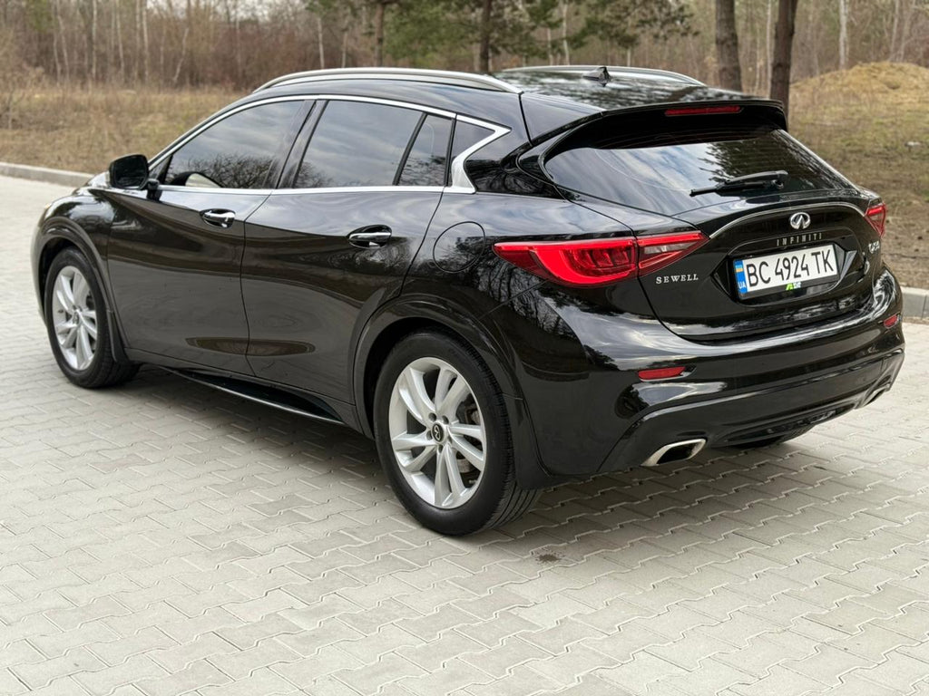 Infinite QX30