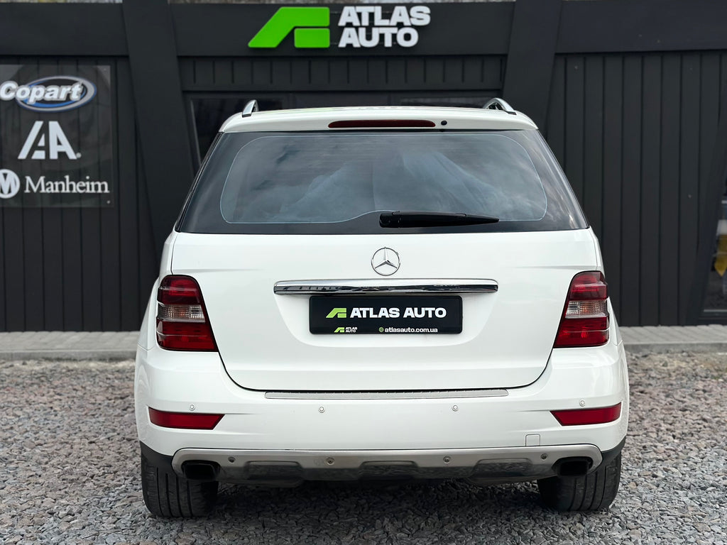Mercedes-Benz M-Class 2010