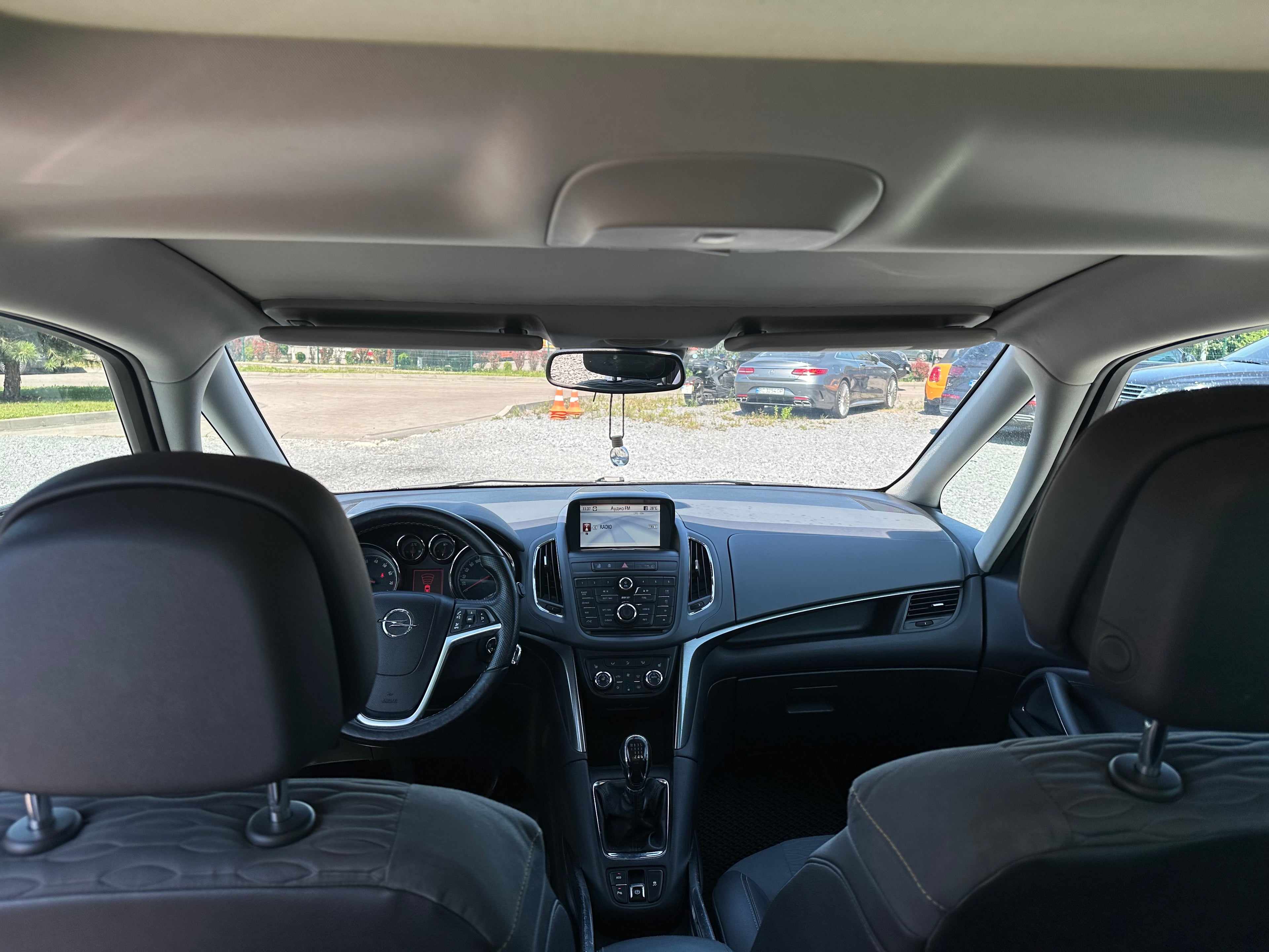 Opel Zafira Tourer 2012