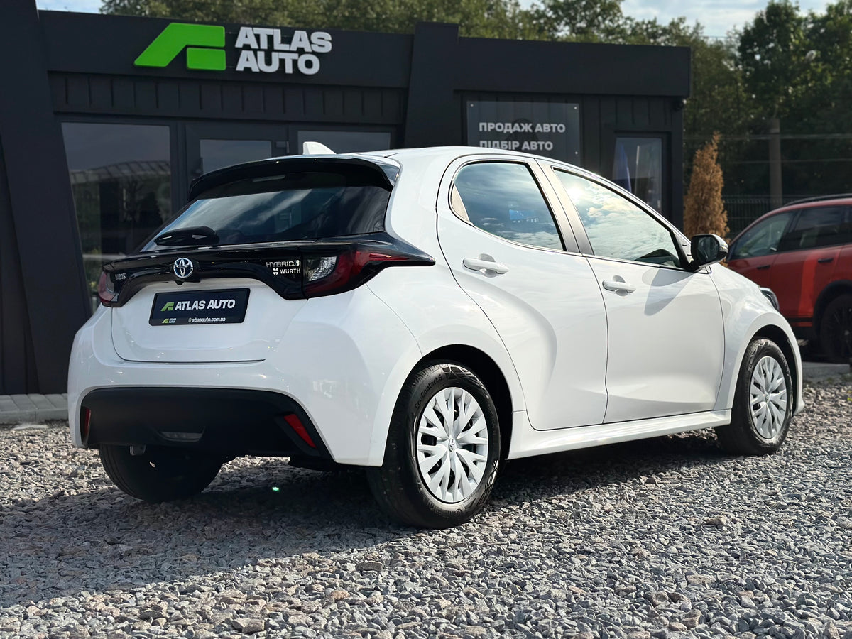 Toyota  Yaris 2023
