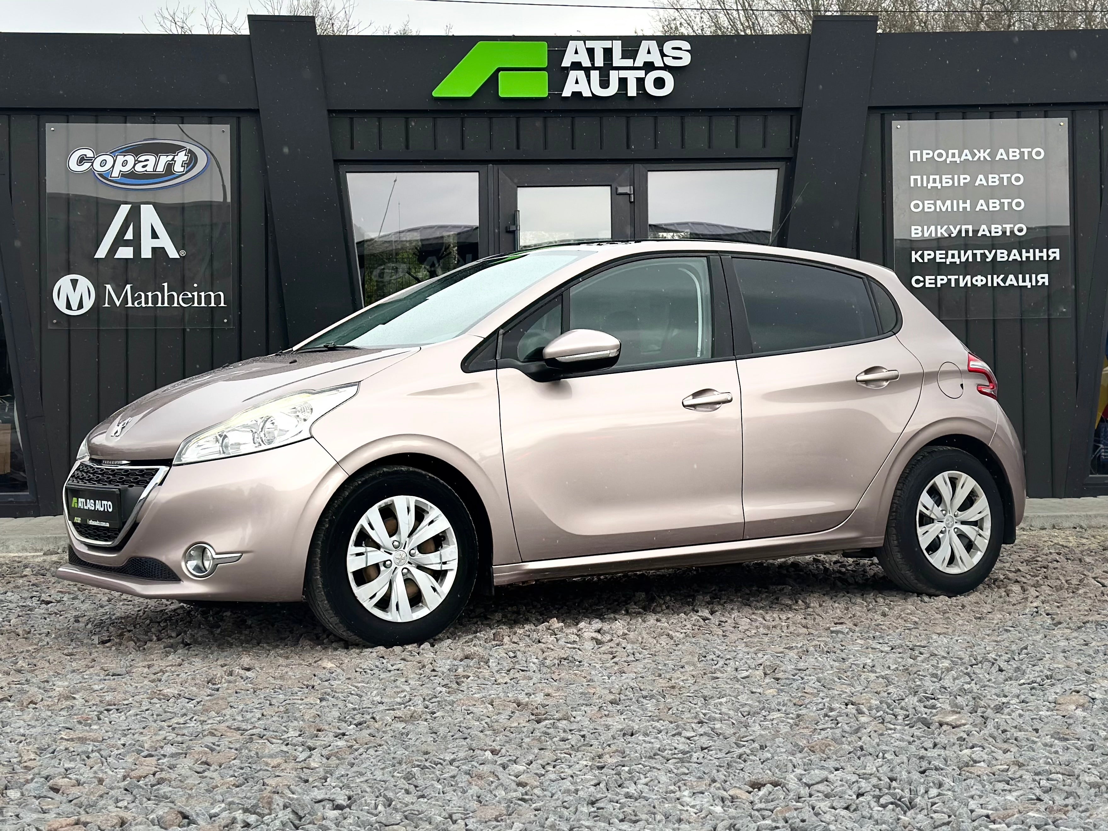 Peugeot 208 2013
