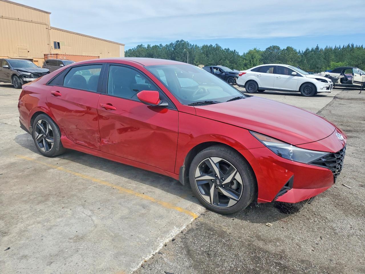 Hyundai Elantra 2023