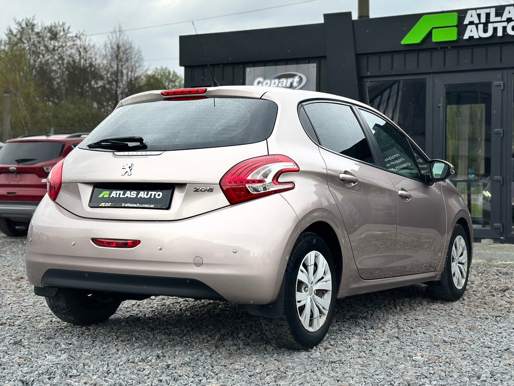 Peugeot 208 2013