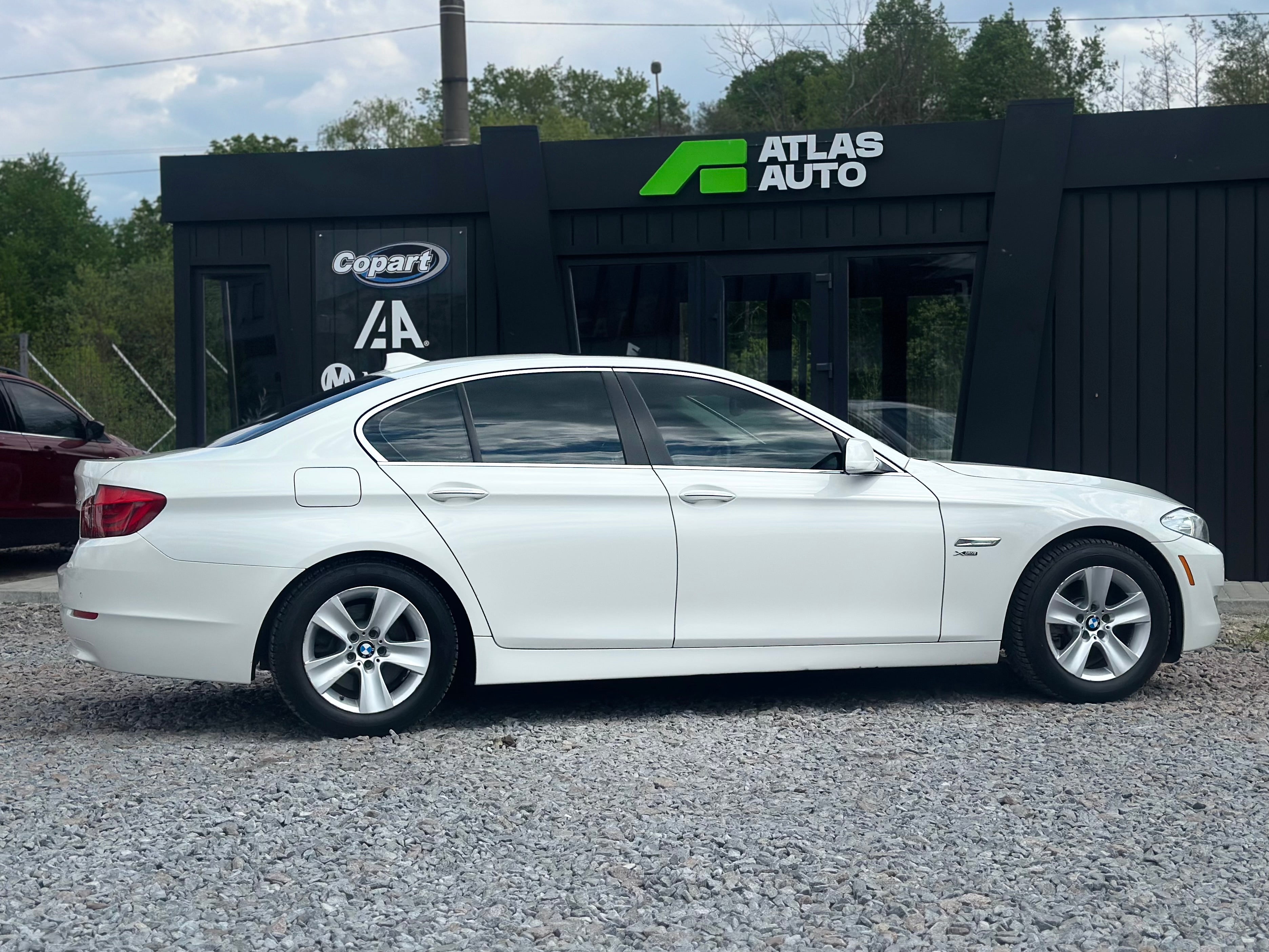 BMW 5 Series 2011