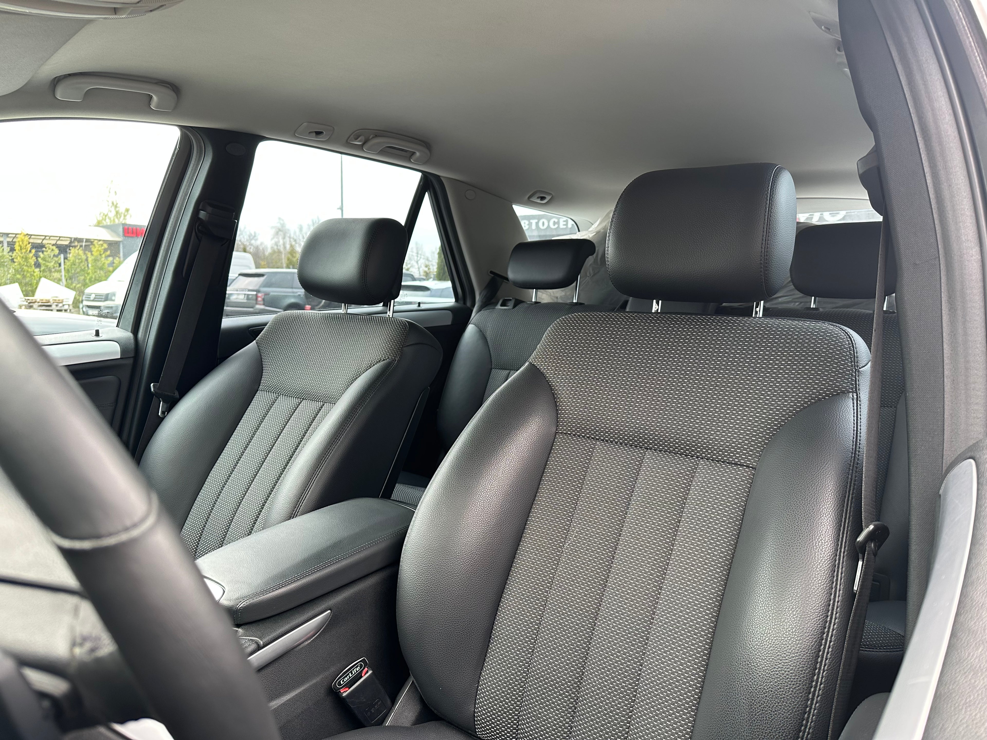 Mercedes-Benz M-Class 2010