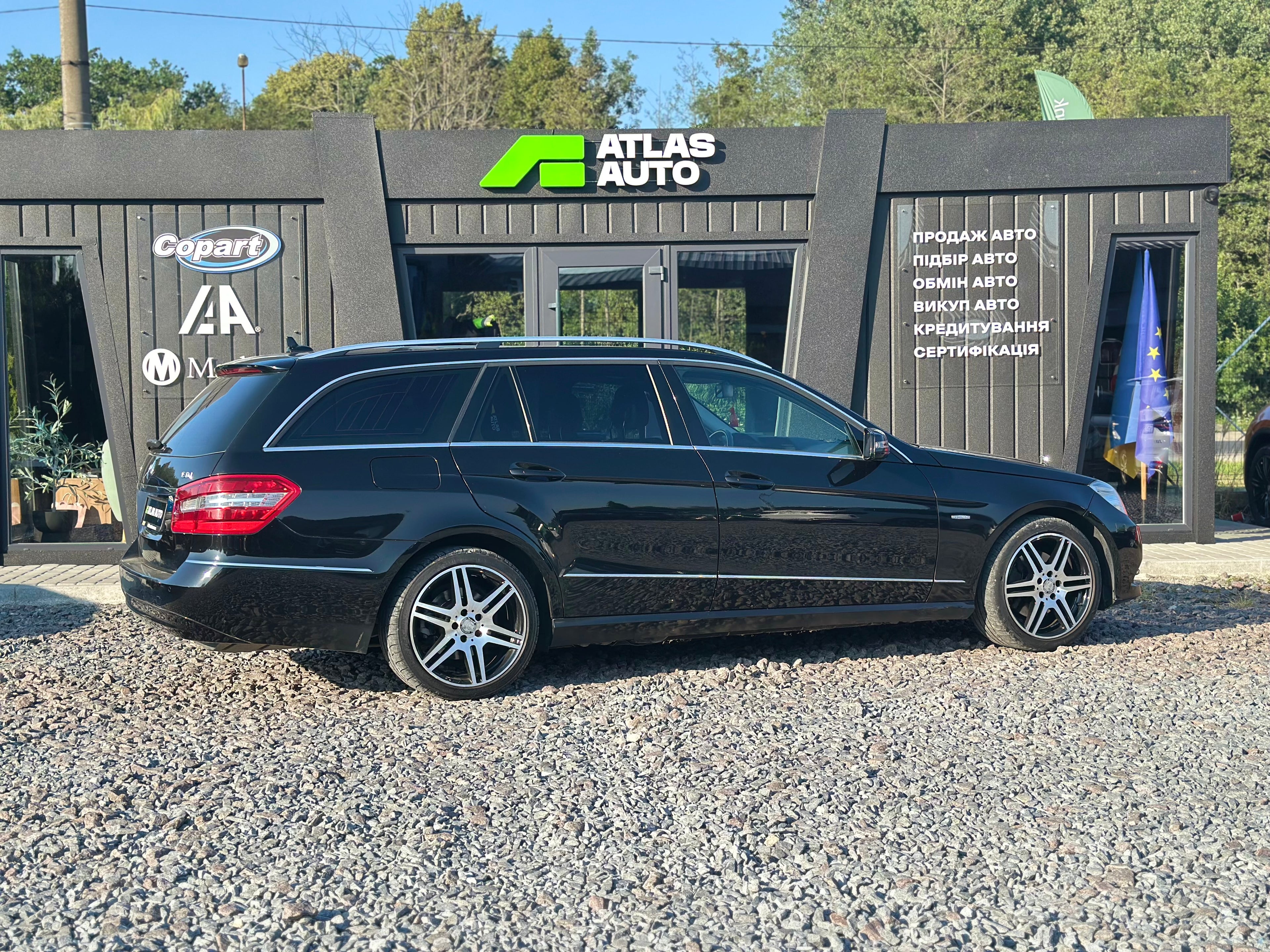 Mercedes-Benz E-Class 2011