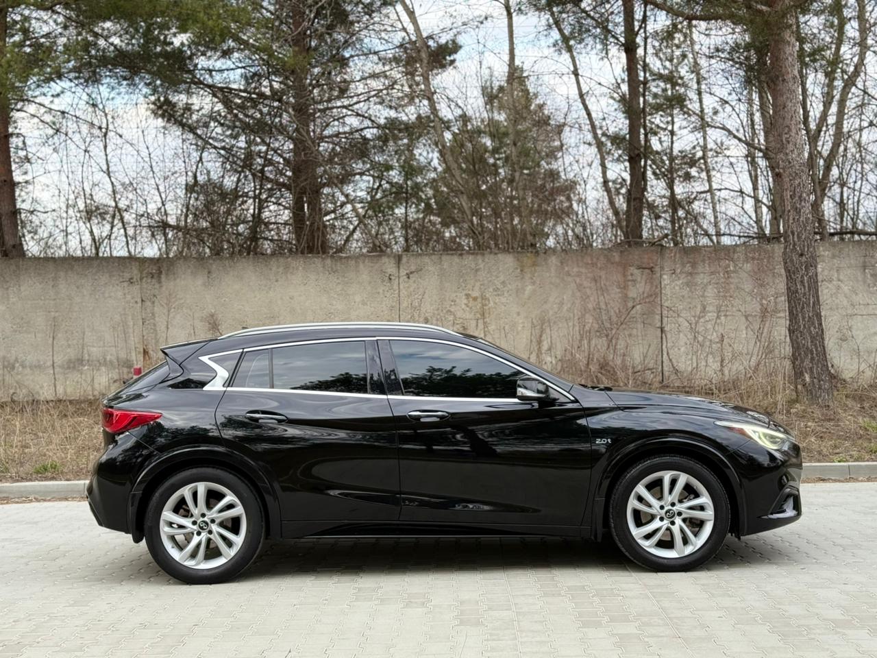 Infinite QX30
